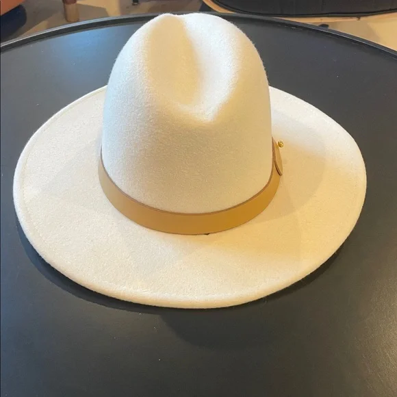 Lack of Color The Fader hat. White/ivory tan - Picture 12 of 14